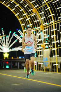 BIB: 00000, 40390
                            <button type="button" onclick="openModal(22809095)" class="btn btn-primary btn-sm float-right btn-popup" data-toggle="modal" data-target=".modal-high-quality">
                        <i class="fas fa-shopping-cart"></i> Add to Cart
                    </button>
                                            <button type="button" onclick="isThisMe(22809095, true)" class="btn btn-success btn-sm float-right btn-popup btn-isme hidden" data-toggle="tooltip" data-placement="bottom" title="นี่คือรูปของคุณใช่ไหม คลิกที่นี่เพื่อเอาเข้าอัลบั้ม">
                        <i class="fas fa-plus"></i> Add to album
                    </button>
                    <button type="button" onclick="isThisMe(22809095, false)" class="btn btn-warning btn-sm float-right btn-popup btn-isnotme hidden">
                        <i class="fas fa-ban"></i> Remove from album
                    </button>